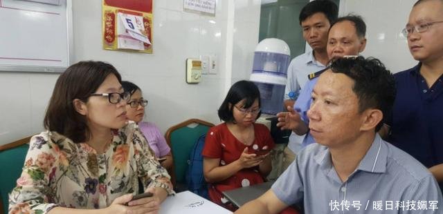 6岁男孩乘校车上学被遗忘在车里，下午被发现时已经死亡