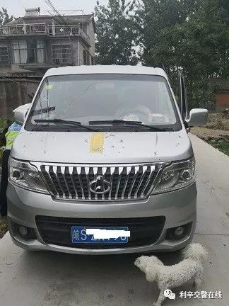 利辛交警，超员“黑校车”重治没商量
