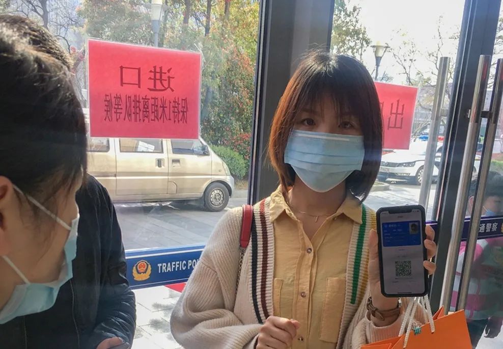 园区警方启动重点运输企业及校车驾驶人现场审验教育学习专场服务